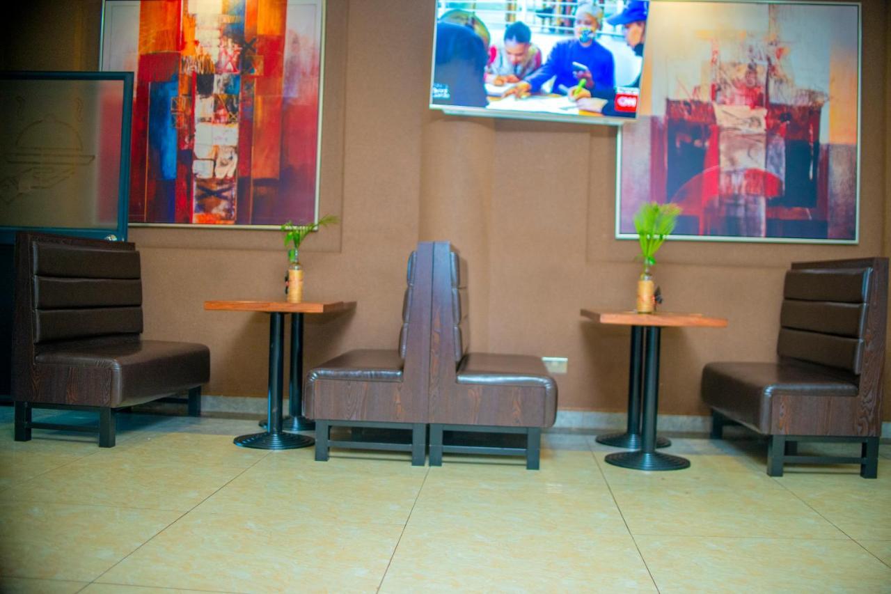 Hera Hotel Kampala Exteriér fotografie