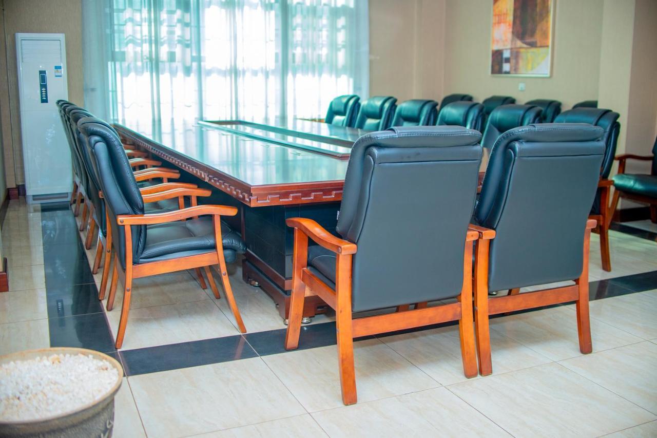 Hera Hotel Kampala Exteriér fotografie