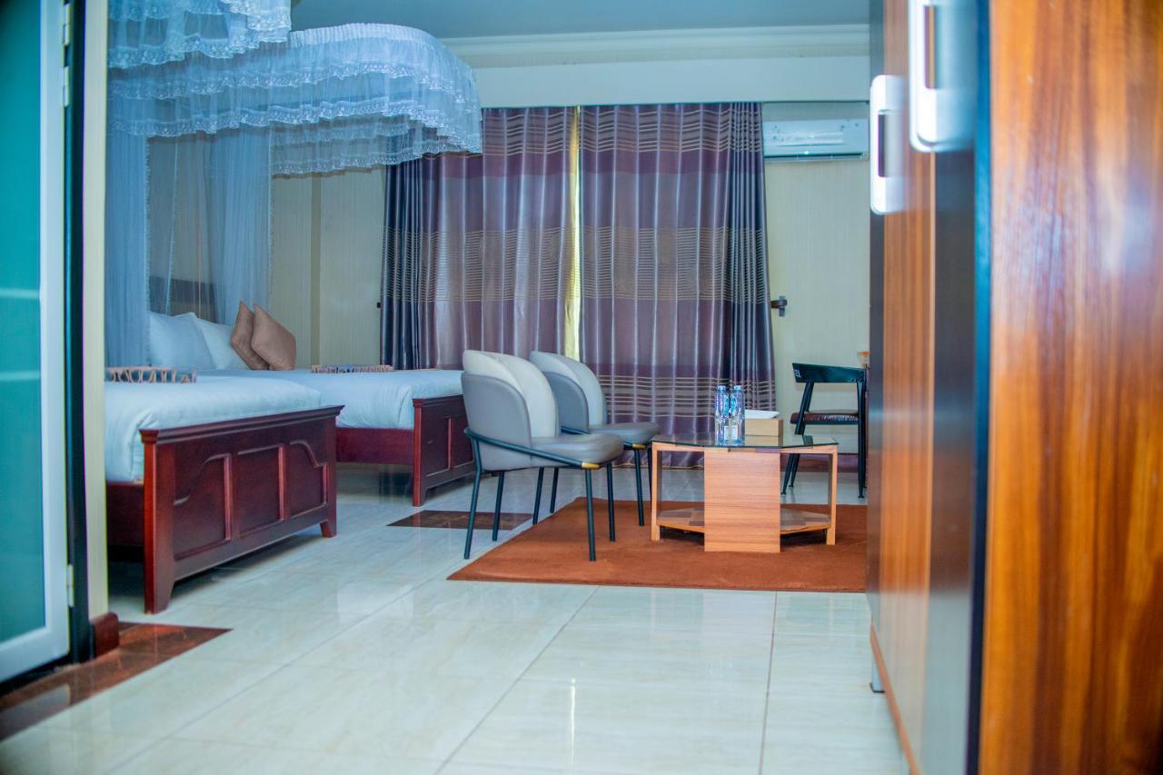 Hera Hotel Kampala Exteriér fotografie