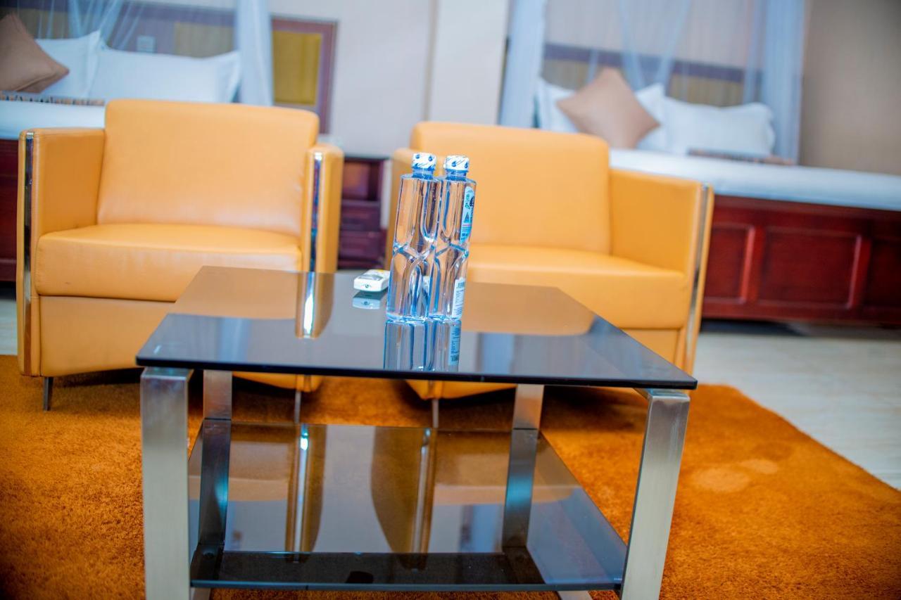 Hera Hotel Kampala Exteriér fotografie