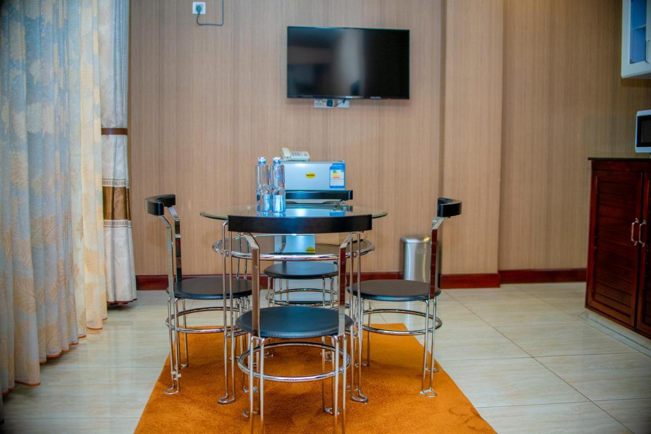 Hera Hotel Kampala Exteriér fotografie