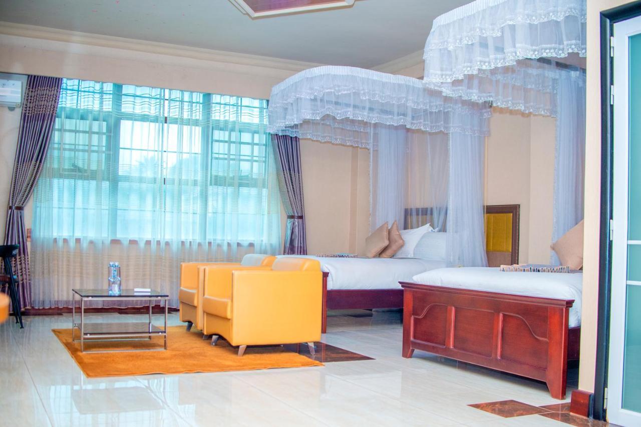 Hera Hotel Kampala Exteriér fotografie